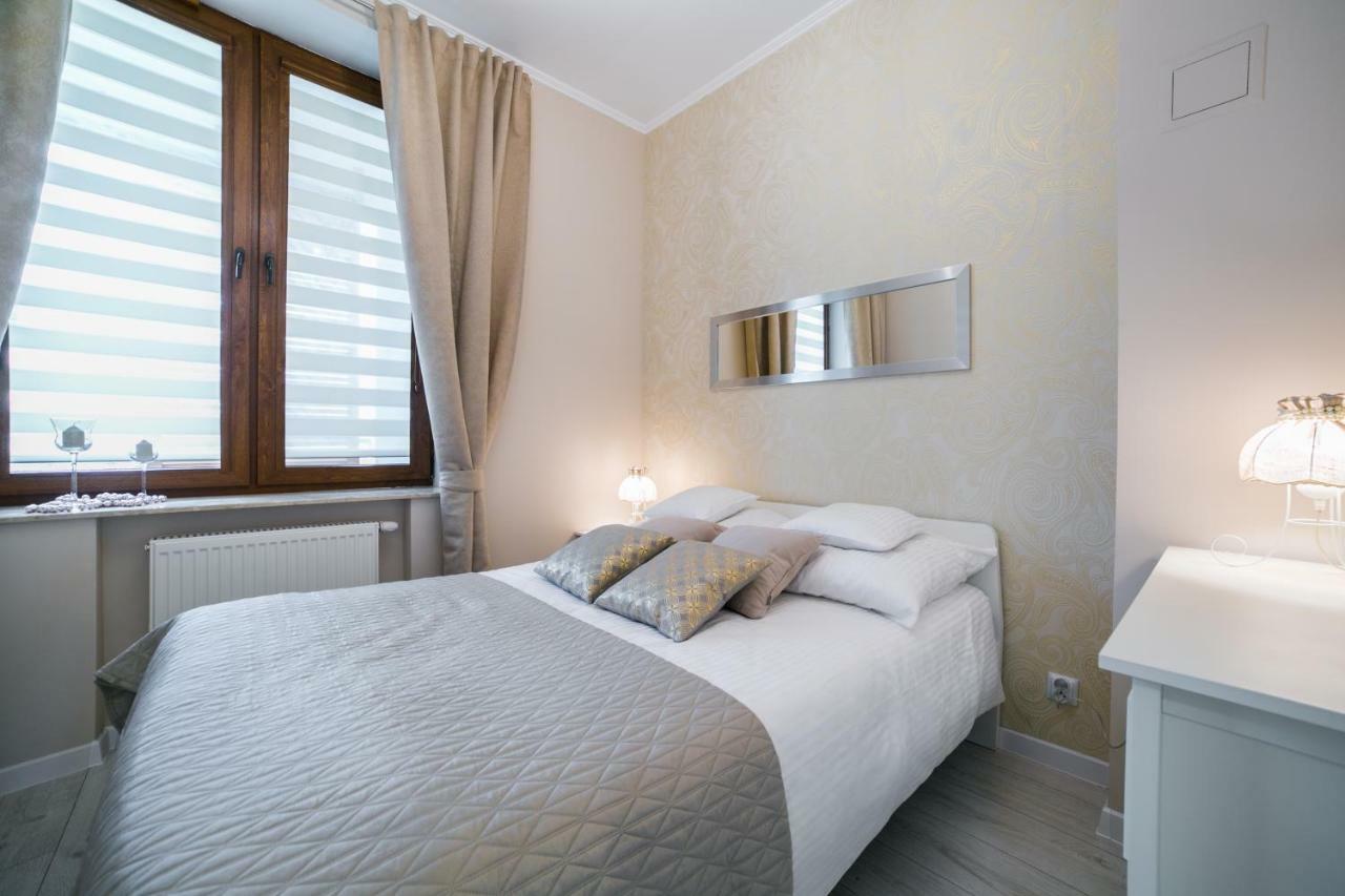 Apartamenty Roztocze Zwierzyniec ภายนอก รูปภาพ