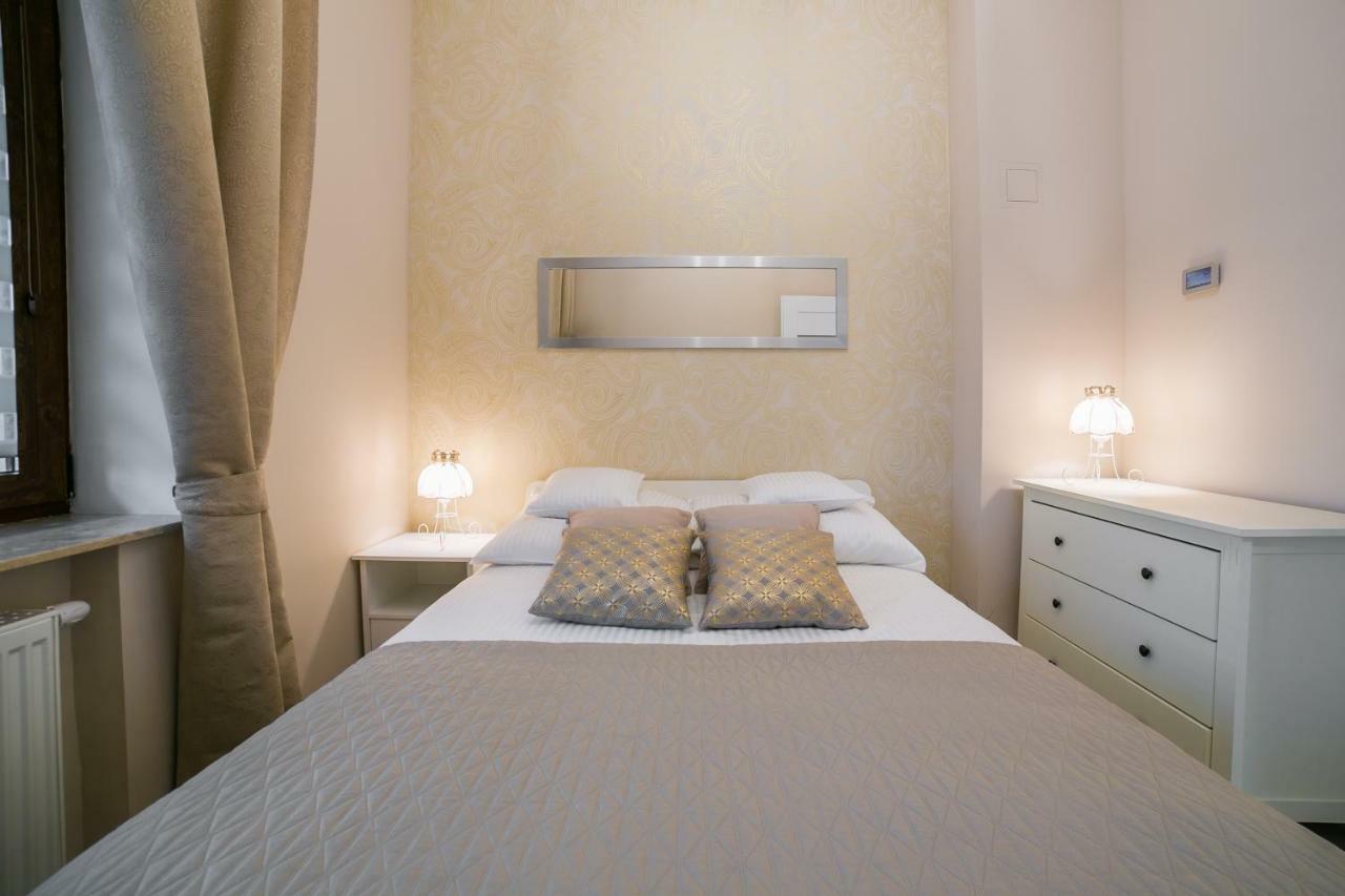 Apartamenty Roztocze Zwierzyniec ภายนอก รูปภาพ