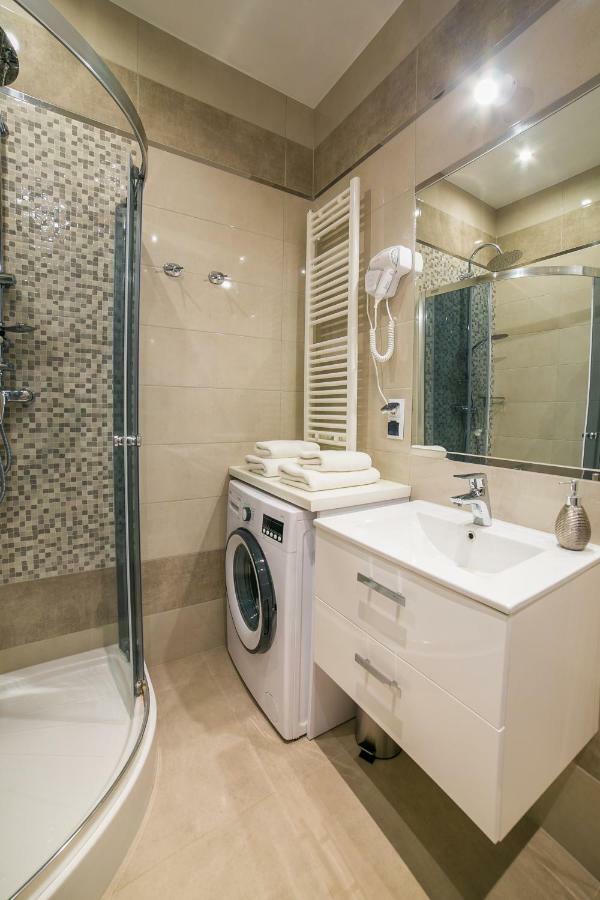 Apartamenty Roztocze Zwierzyniec ภายนอก รูปภาพ